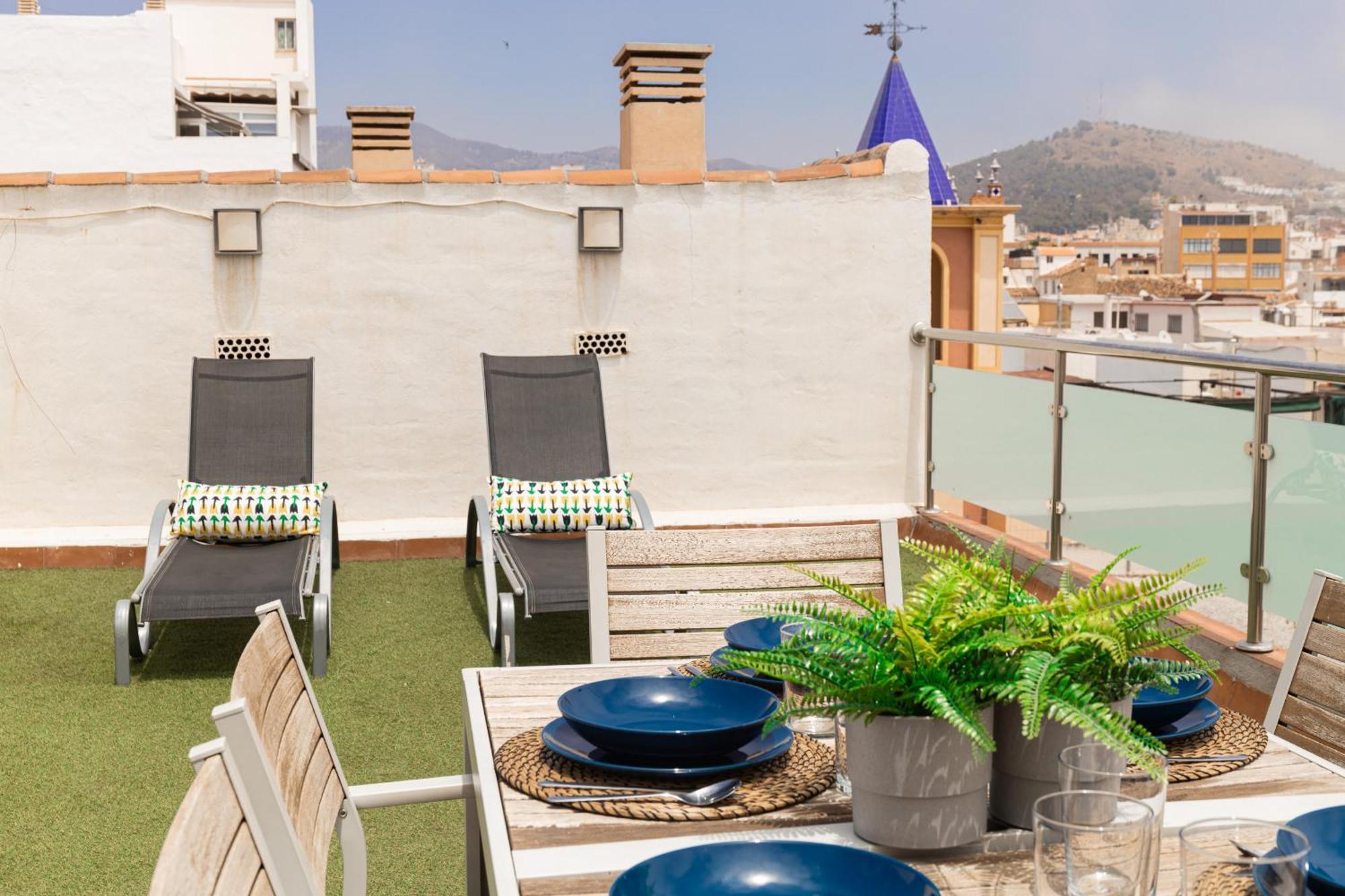 C103 - Sunny Terrace, Old Town Views Lejlighed Málaga Eksteriør billede