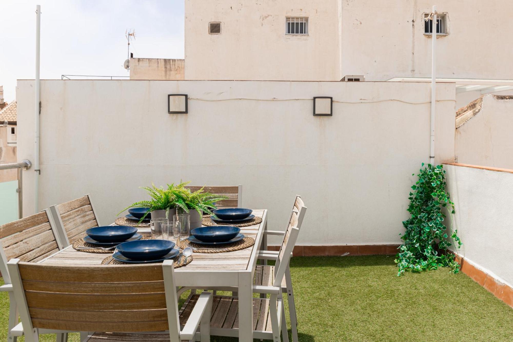 C103 - Sunny Terrace, Old Town Views Lejlighed Málaga Eksteriør billede