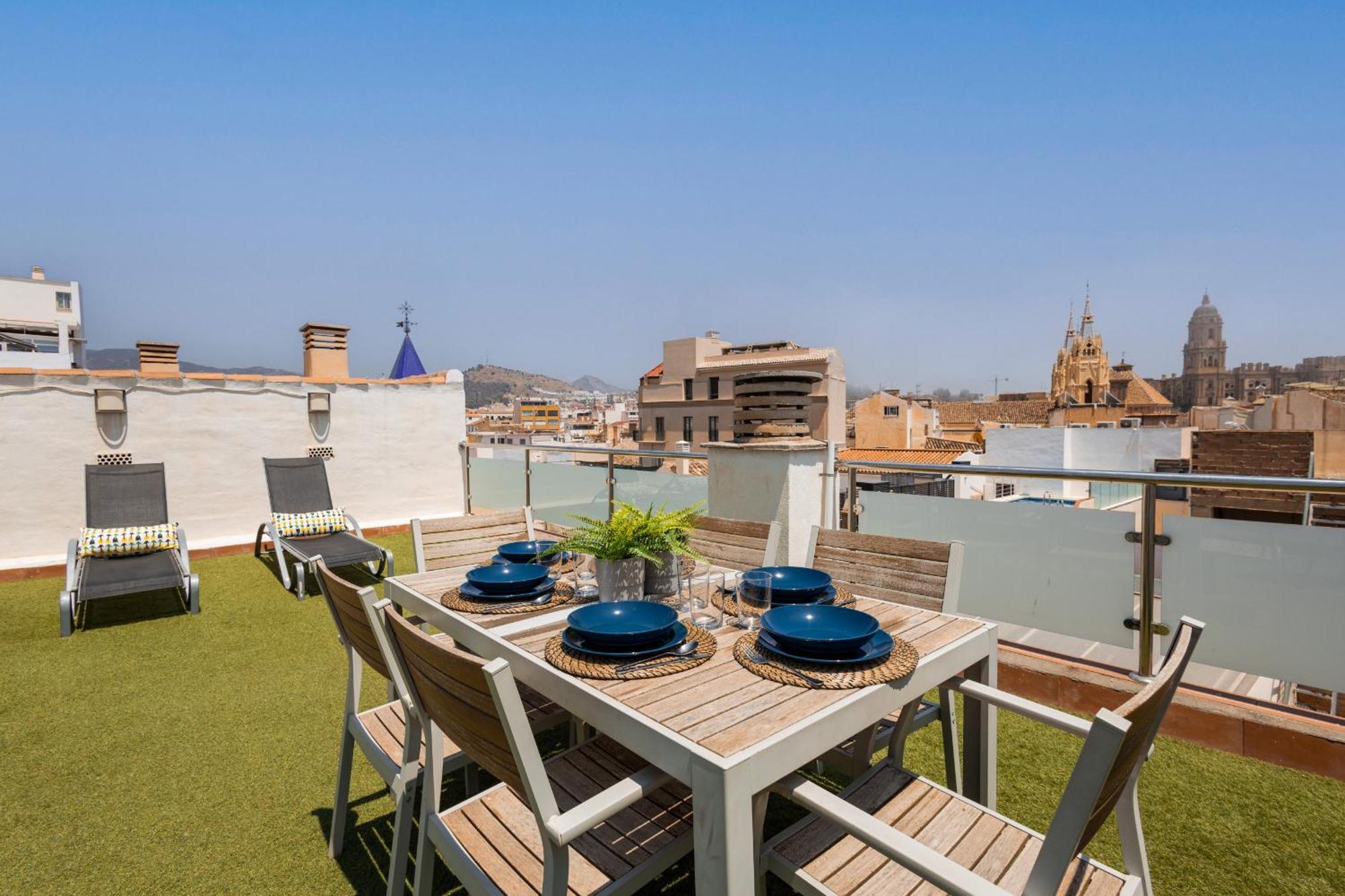 C103 - Sunny Terrace, Old Town Views Lejlighed Málaga Eksteriør billede