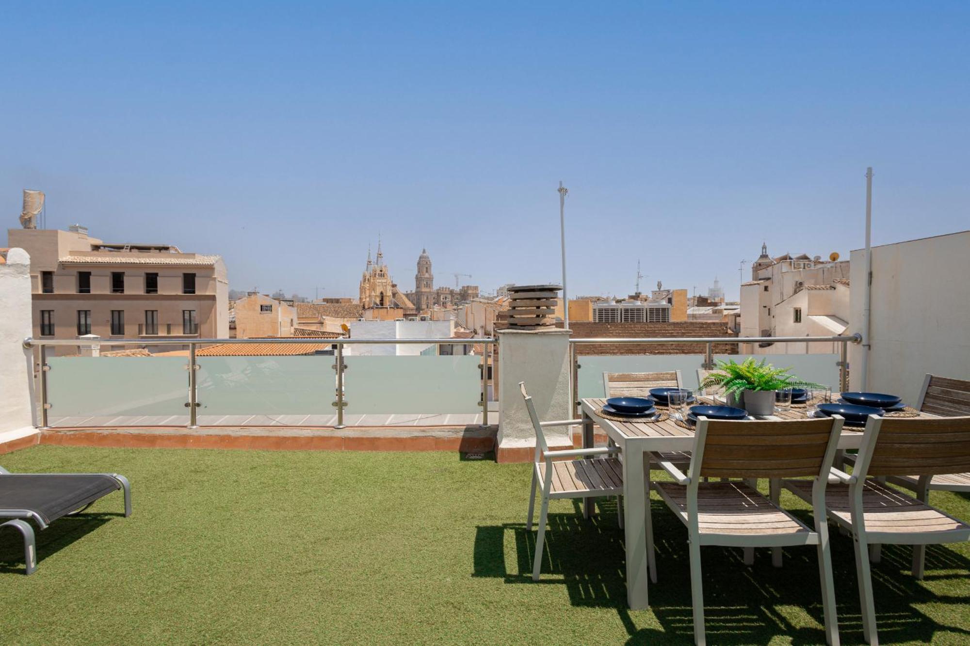 C103 - Sunny Terrace, Old Town Views Lejlighed Málaga Eksteriør billede